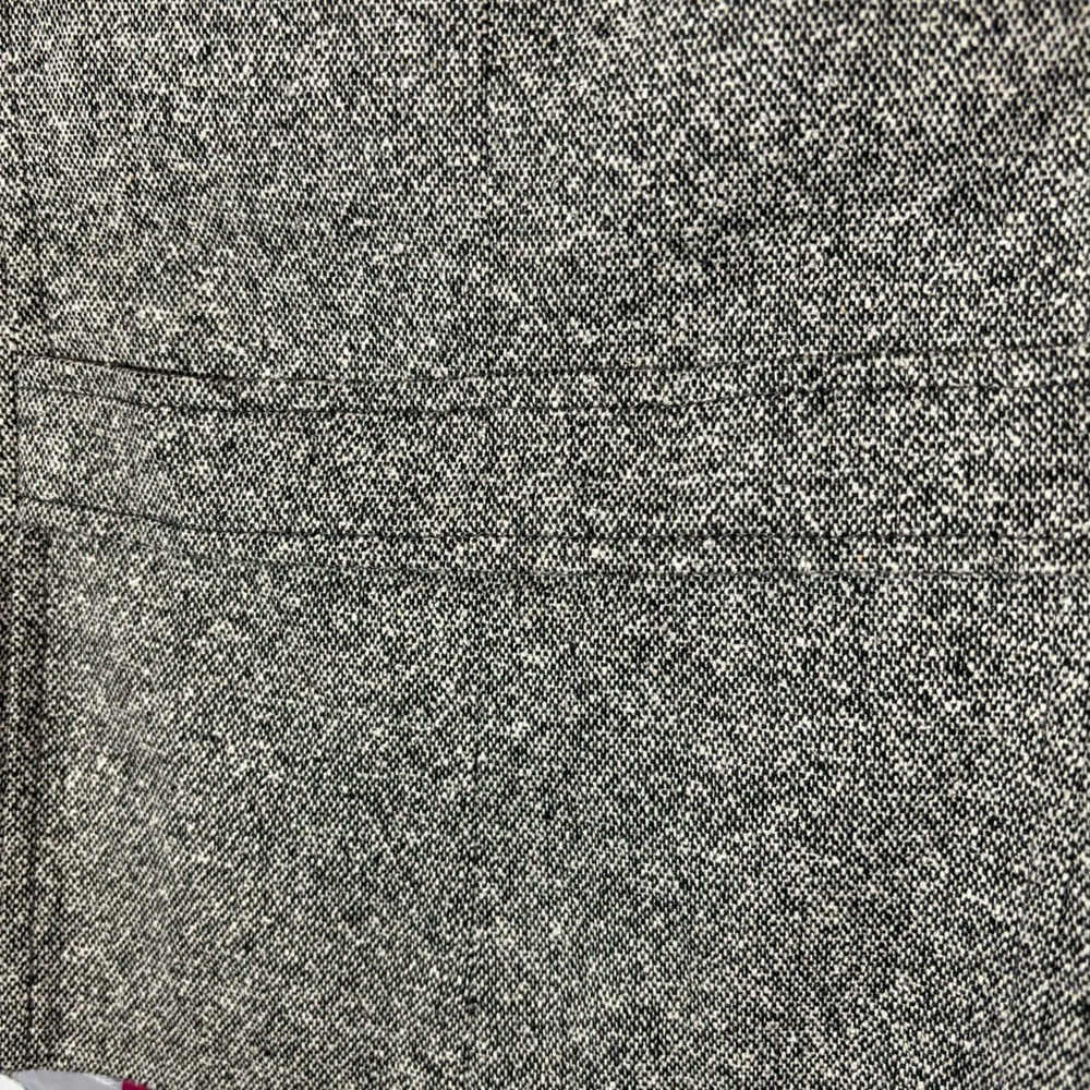 ❤️2/$15 or 3/$21❤️ Loft Tweed Black/White Half Jacket, Size 6 - Picture 7 of 13